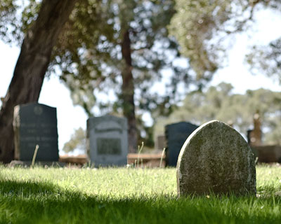 Family run Funeral Directors based in Totnes Devon for Cremation and Cemetery Burial Funerals, covering Torquay, Newton Abbot, Exeter, Brixham, Paignton, South Devon and South Hams Cemetery Burials newton abbot, Cemetery Burials torquay, Cemetery Burials brixham, Cemetery Burials ashburton, Cemetery Burials south hams, allwood Cemetery Burials totnes